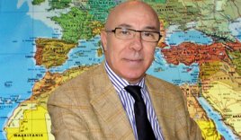 - Il met en place l'assistance cardio en direct entre les deux rives de l'EuroMed