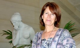 - Avec Res Femina, elle veut « donner le goût de la politique aux jeunes femmes »