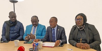 À Paris, le plaidoyer pour la vérité de parlementaires sénégalais… peu avant que le Conseil constitutionnel n'annule le report de la présidentielle