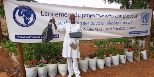 Princesse Esther Kamatari : « Recyclons les sachets plastiques qui polluent nos villes d'Afrique ! »