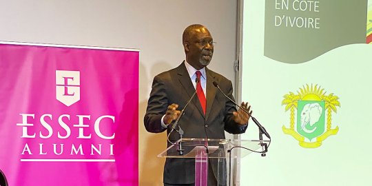 À Paris, devant le Club ESSEC Alumni Africa in France, SE l'Ambassadeur Maurice BANDAMAN a mis en lumière les multiples atouts de la Côte d'Ivoire 