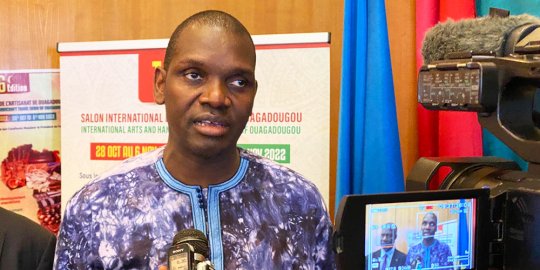 Abdoulaye TALL, ministre burkinabé, valorise le SIAO à Paris : « L'ambition du SIAO est d'être le leader mondial de la promotion de l'artisanat africain »