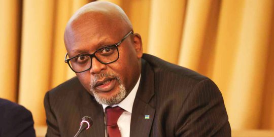 CMAAP 8 / S. E. M. François NKULIKIYIMFURA, Ambassadeur du RWANDA : « Pays des mille collines, le Rwanda est aussi devenu le pays des mille opportunités »